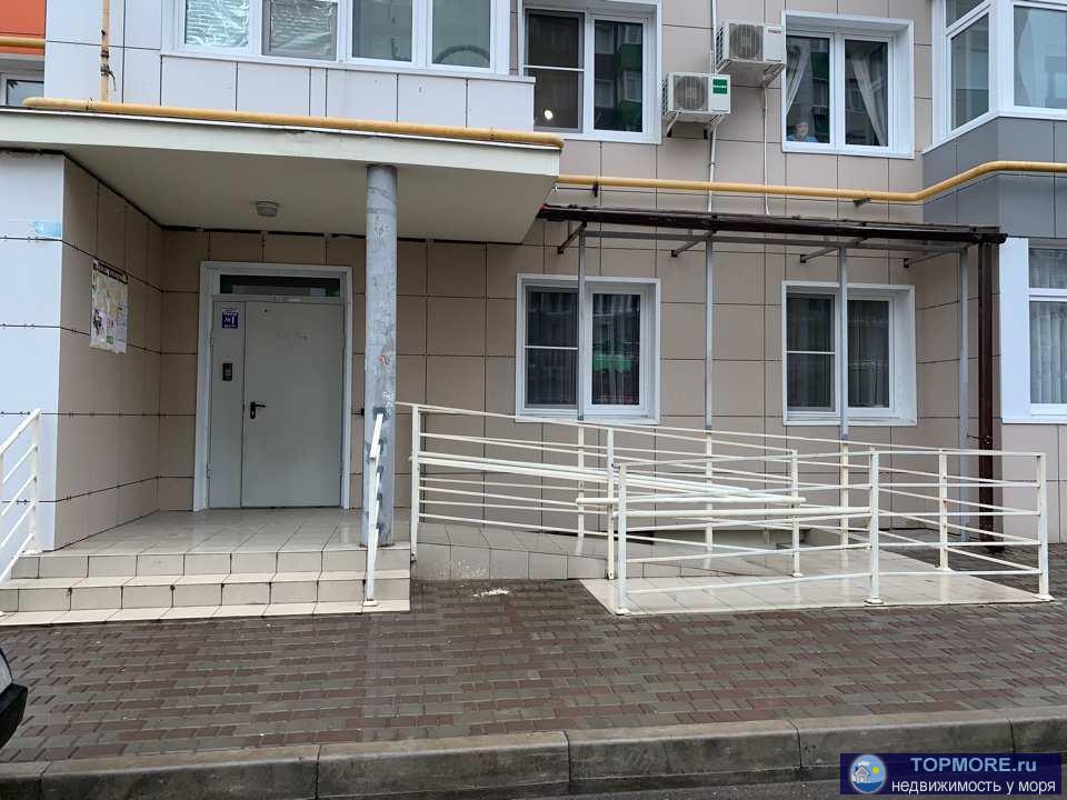 Площадь (общ\жил\кухня): 46.3/18.1/11.8   Продается просторная квартира в новом обжитом доме в городе-курорт Анапа.... - 22