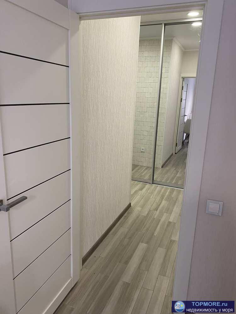 Площадь (общ\жил\кухня): 46.3/18.1/11.8   Продается просторная квартира в новом обжитом доме в городе-курорт Анапа.... - 6