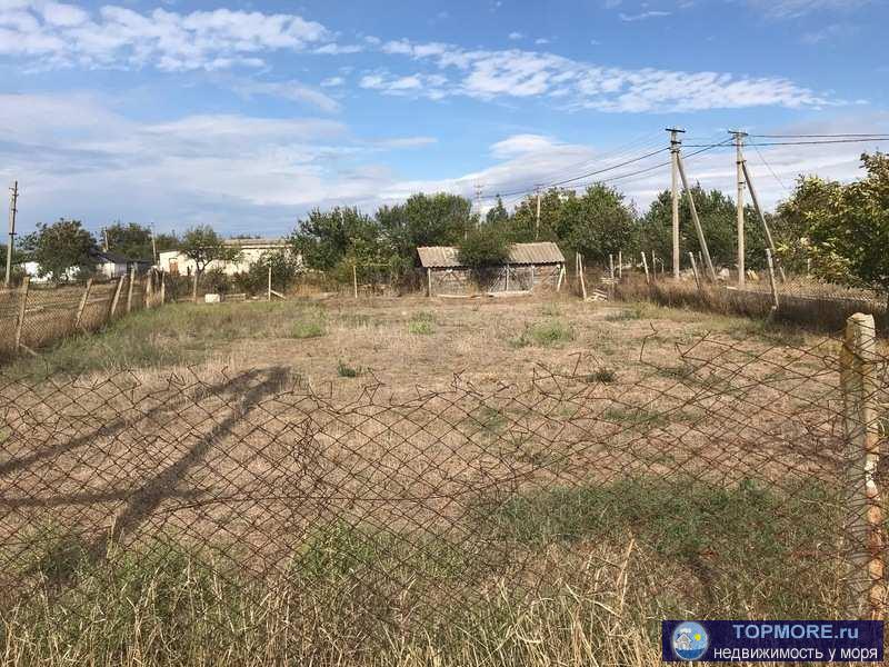 Продаётся эксклюзивный земельный участок 5 соток ИЖС в п.Орловка !!  Участок ровный, межевание проведено ,...