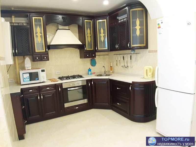 Сдается уютная видовая двухкомнатная квартира на Парковой, в лучшем районе Севастополя.  В квартире выполнен... - 1