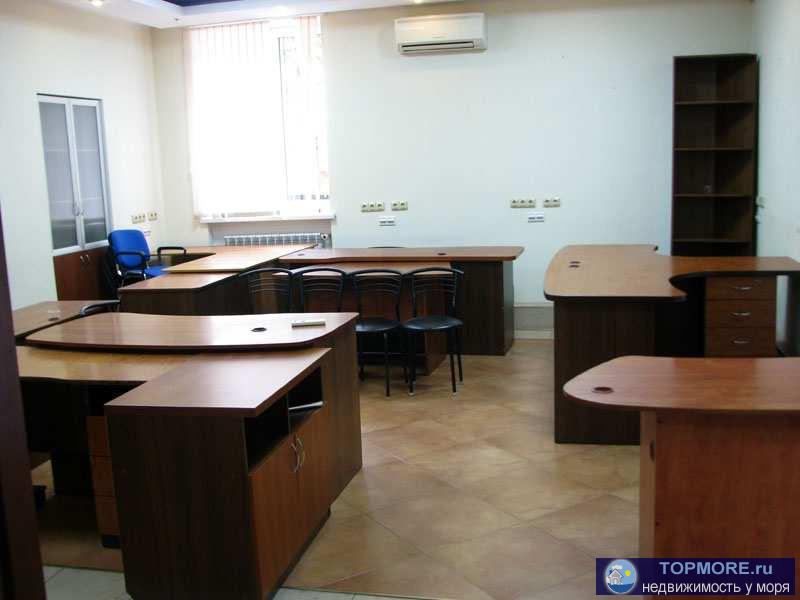 Сдается в аренду офисное помещение площадью 91,5 м2 по адресу: г. Севастополь, ул. Одесская. Офисное помещение...