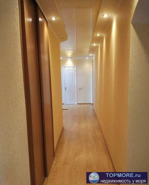 Продается четырехкомнатная квартира. Видовая и просторная квартира в самом центре города Симферополь. Комнаты... - 2