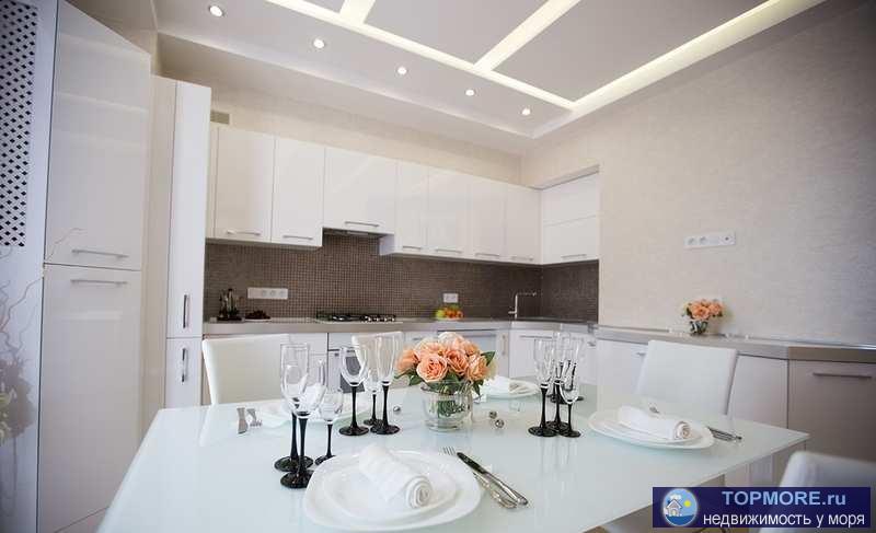 В продаже красивая, уютная и комфортная трехуровневая квартира на пр-те Античный. Общей площадью 117 м2 с... - 1