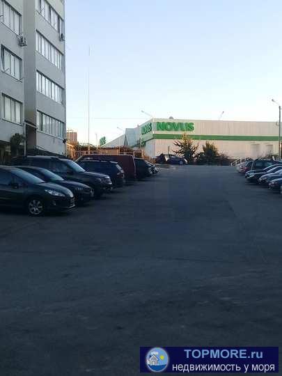 Предлагается к продаже хорошая однокомнатная квартира в новом доме.  Отличное расположение. очень богатый на...