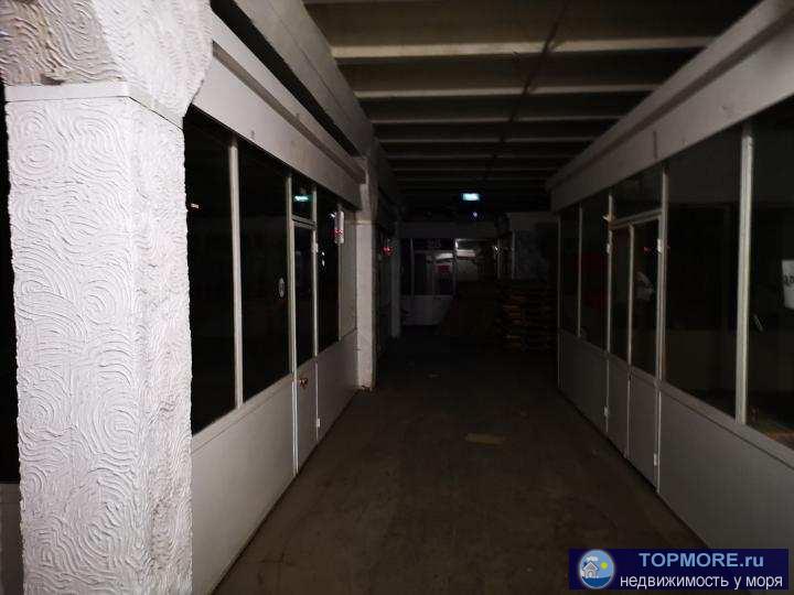 Сдаются складские/торговые площади.  Большое помещение  2400 м. Есть возможность разгрузки грузового транспорта.... - 1