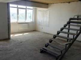 Продается видовая двухуровневая квартира! Вид на море со всех окон....