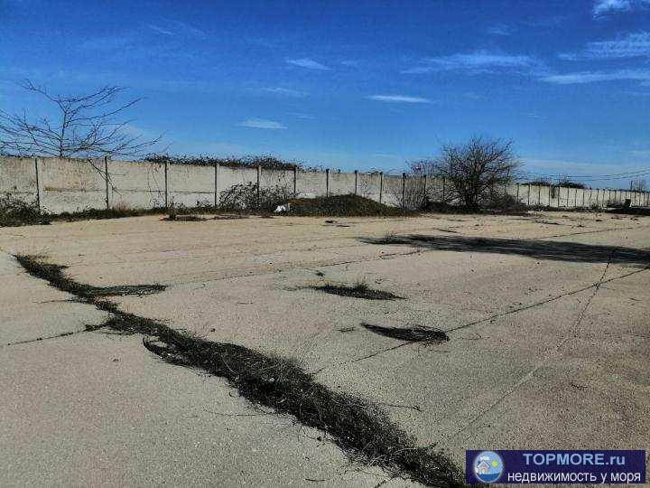 Без комиссии агентству!!  Сдается открытая  г. Севастополь, ул.Отрадная, площадка 1000 кв.м. Отличные подъездные пути...