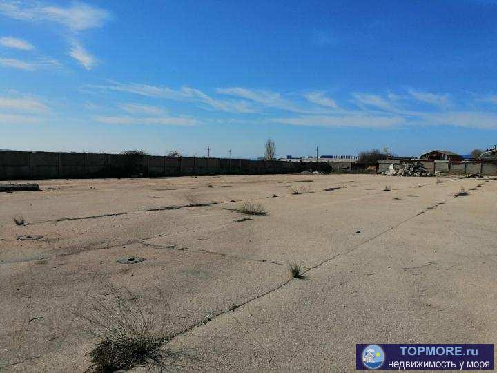 Без комиссии агентству!!  Сдается открытая  г. Севастополь, ул.Отрадная, площадка 1000 кв.м. Отличные подъездные пути... - 1