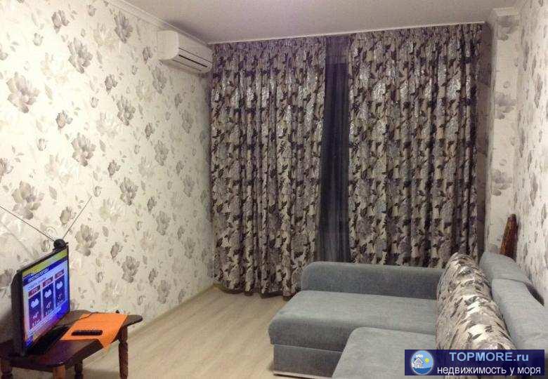 Продается однокомнатная квартира в отличном районе. Квартира с мебелью и техникой, состояние заходи и живи.Теплый пол... - 1