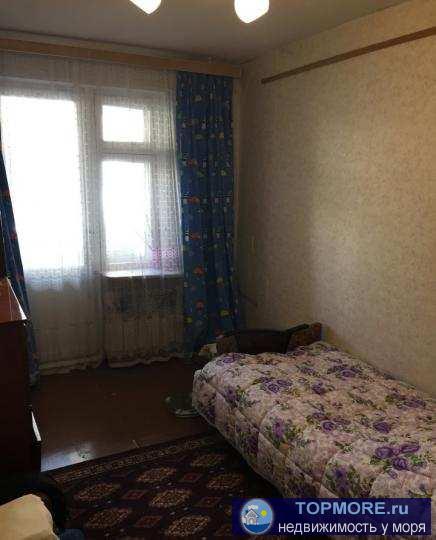 Продается двухкомнатная чешка. Дом 1990 года. Имеется газовая колонка, современный кухонный гарнитур, установлены... - 2