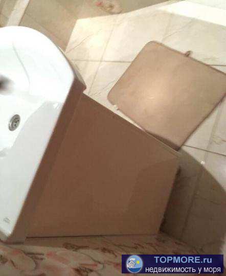 Продается двухкомнатная квартира в Сталинке. Общая площадь 45.1 м2. Документы РФ, право зарегистрировано,В 5 минутах... - 1