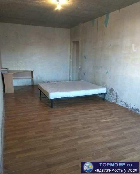 Продается просторная однокомнатная квартира в Гагаринском районе. Материал постройки - инкерманские блоки... - 2