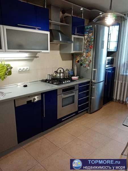 Если Вы хотите приобрести комфортную, просторную, трёхкомнатную квартиру в добротном, новом доме рядом с морем, то... - 1