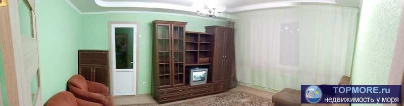 Сдается большая уютная квартира с жилой лоджией, свежими ремонтом, мебелью и техникой. Новый обжитый ЖК ('... - 2