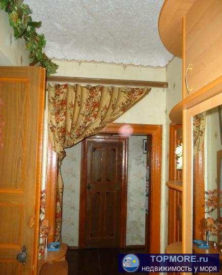 Продается трехкомнатная  квартира 69 кв.м в хорошем 'сталинском' доме, на  улице Терещенко, 18.. Первый этаж... - 2