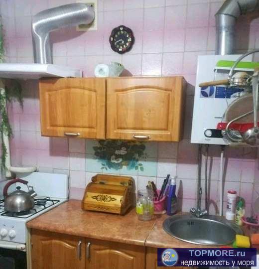 Продается квартира . Состояние жилое. Комнаты смежно-раздельные. Квартира чистая, уютная. Балкон застеклён, выход из... - 2