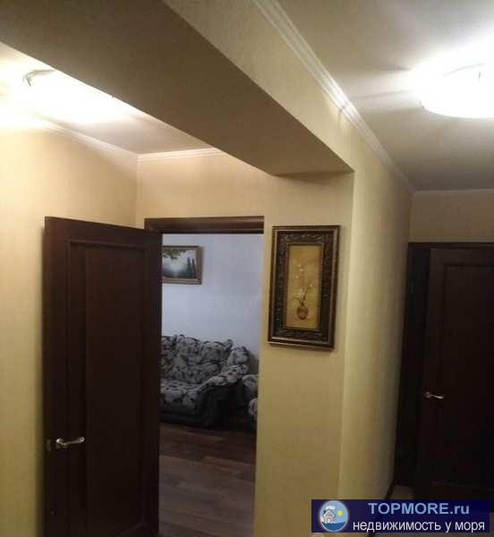 Просторная, светлая  квартира. Очень теплая. Состояние хорошее. Тихий зелёный двор, район с развитой инфраструктурой.... - 1