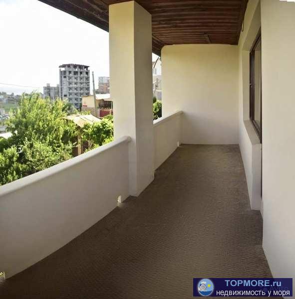 Продается двухэтажный дом в поселке Орловка у самого синего моря!  В доме шикарный ремонт,  светлые, просторные три... - 1