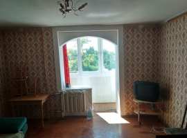 Продается двухкомнатная просторная квартира. Окна (стеклопакеты)...