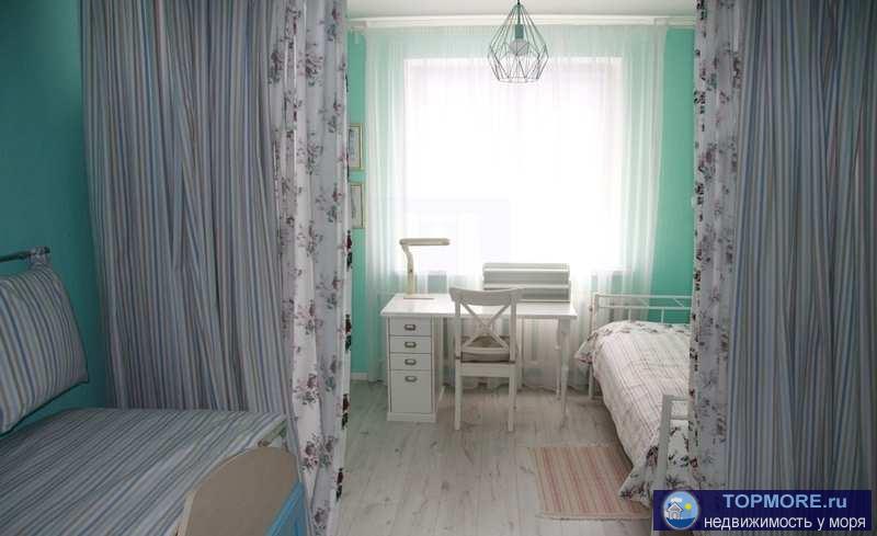 Продается двухкомнатная квартира с ремонтом и мебелью. Использованы экологически чистые и дорогие материалы. Все окна...