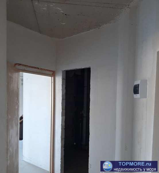 Продается однокомнатная квартира в новом элитном доме, жилой комплекс 'Город мира' на улице Батурина. Квартира сдана... - 2