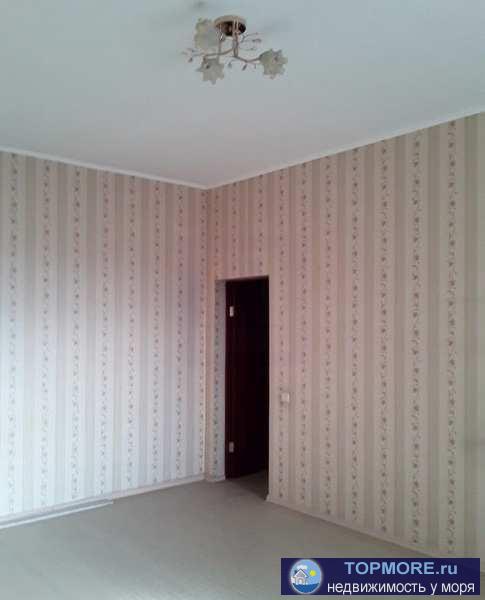 Продается однокомнатная  большая просторная  квартира  . Потолки 3.5 м , лоджия , газифицирована. Находится в хорошем...