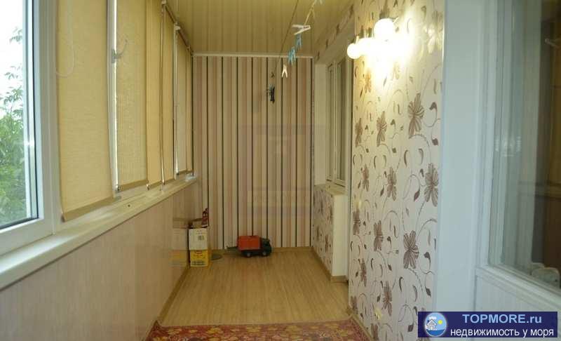 Продаётся трехкомнатная квартира, в хорошем состоянии. Крыша не течет. Снаружи стены утеплены. Центрально отопление....