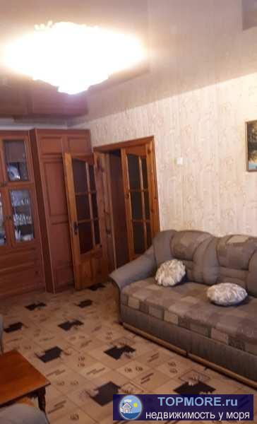 Продается 3х комнатная квартира. Отопление, горячая вода централизованное. Зал 20м2, комнаты 12 и 11м2, кухня 8м2 и... - 2