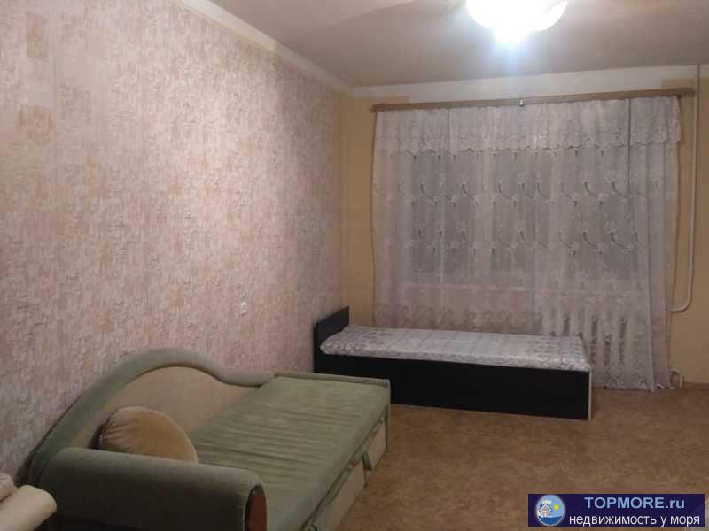 Сдается просторная трехкомнатная квартира в отличном районе. В Квартире предусмотрено все для комфортного проживание....