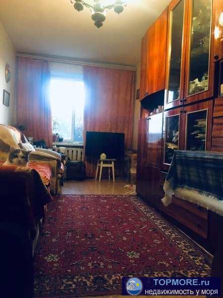 Продается трехкомнатная квартира в хорошем районе! Квартира не угловая, теплая,  в квартире требуется косметический...