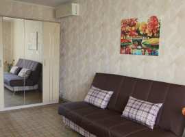 Сдаётся трёхкомнатная квартира на длительный срок. В квартире 2...