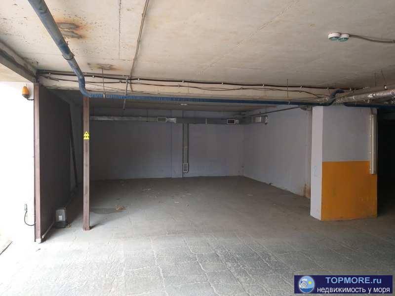 В продаже 2 машиноместа в подземном паркинге дома, легко объединяющихся в просторный гараж на 2 автомобиля.  Данные 2... - 2