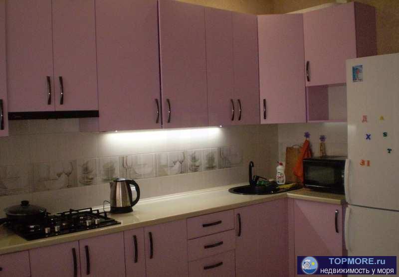 Сдаётся просторная уютная квартира не алеко от Центра города. Развитая инфраструктура. Рядом с домом находятся...