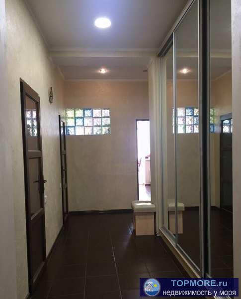 Сдаётся уютная квартира, на длительный срок.  Гагаринский район, площадь 96 м.кв. Этаж 2/6, застекленный балкон.... - 1