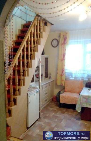 Продается трехэтажный коттедж в СНТ 'Садовод' на участке 6 соток.  В доме косметический ремонт, частично с мебелью.... - 1