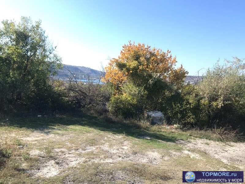 Продаётся земельный участок 6,5 сотки ИЖС, с видом на море и горы!!! Коммуникации по границе! На участке  есть склон,... - 1