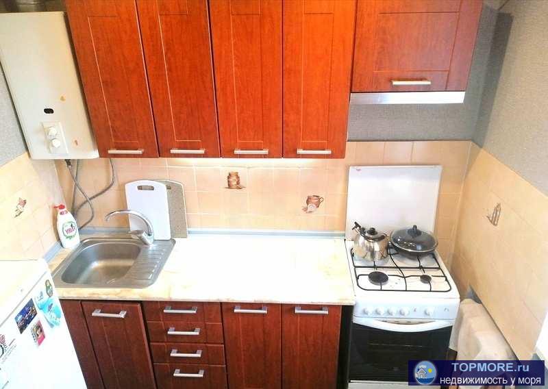 Продается  1 комнатная квартира в спальном районе на ул. Крымских Партизан. Общая площадь 30 кв. м., жилая комната 17...