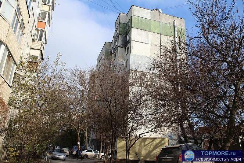 Продается светлая 3- комнатная  квартира  в прекрасном экологически чистом и зеленом районе, для спокойной жизни.... - 2