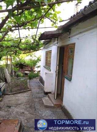 Продается дом 68 к. м. в на ул. Бориса Хохлова.  Дом 1- этажный. Большая кухня 15 кв.м. Зал 18, спальня, детская...