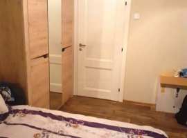 Продается в самом любимом районе 3- комнатная квартира на ул....