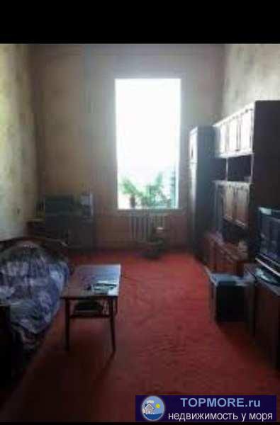 Цена снижена до 15 января! Продается 2х комнатная квартира под ремонт. Идеально под бизнес. Квартира угловая, имеется...