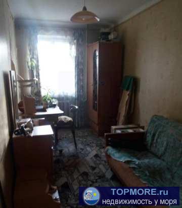 Продается трехкомнатная ,очень теплая квартира . Во дворе детская площадка, место для парковки, чистый подъезд.... - 1