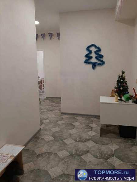 Сдается офисное помещение 54 кв м в новом, развитом районе города!  Возможно использовать под офис, магазин,... - 1