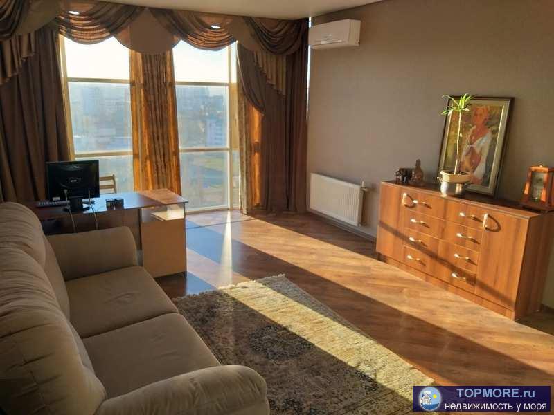 Внимание! Уникальное и единственное предложение!!!  В продаже двухкомнатная квартира в самом престижном доме города...