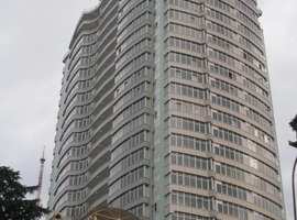 Продаю квартиру с дизайнерский ремонтом в ЖК на Первомайской д. 21...