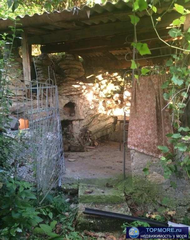 Я собственик орлинные скалы Документы на дом и землю в наличие 9соток земли по документам по факту 12 соток возможно...