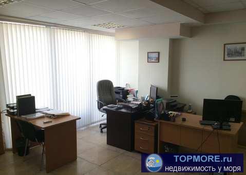 Свежий ремонт, 2 сплит системы, разделён перегородкой на 2 помещения кабинета, с/у отдельно, телефон, интернет. Офис...