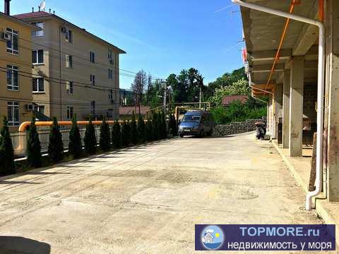 Продается не жилое помещение площадью 350кв.м, расположенное на первом этаже трехэтажного дома. Высота потолков 4,2м....