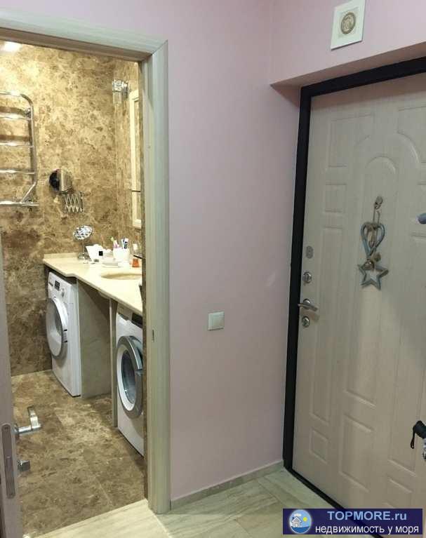 Уютная светлая квартира 43 квм, в новом 11-ти этажном доме, с закрытой территорией, с видеонаблюдением, консьержем,...