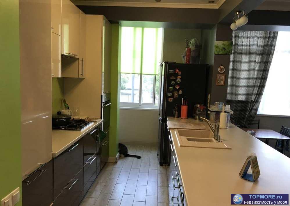 Продаю просторную 4-х комнатную квартиру на втором этаже 5-ти этажного дома клубного типа с хорошим ремонтом и... - 2